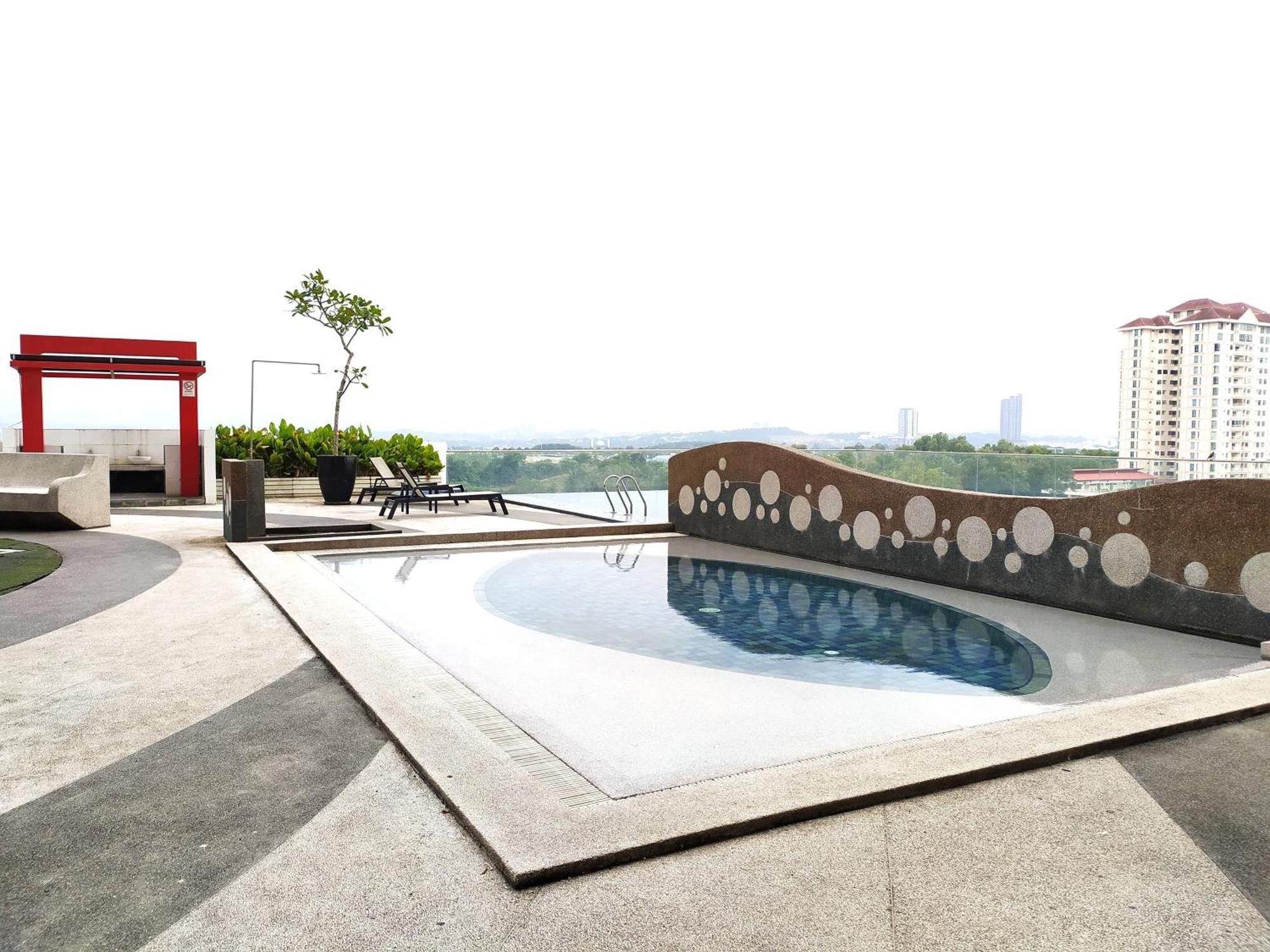 קאג'אנג Azfa Duplex Suite At De Centrum Putrajaya Bangi Free Wifi מראה חיצוני תמונה