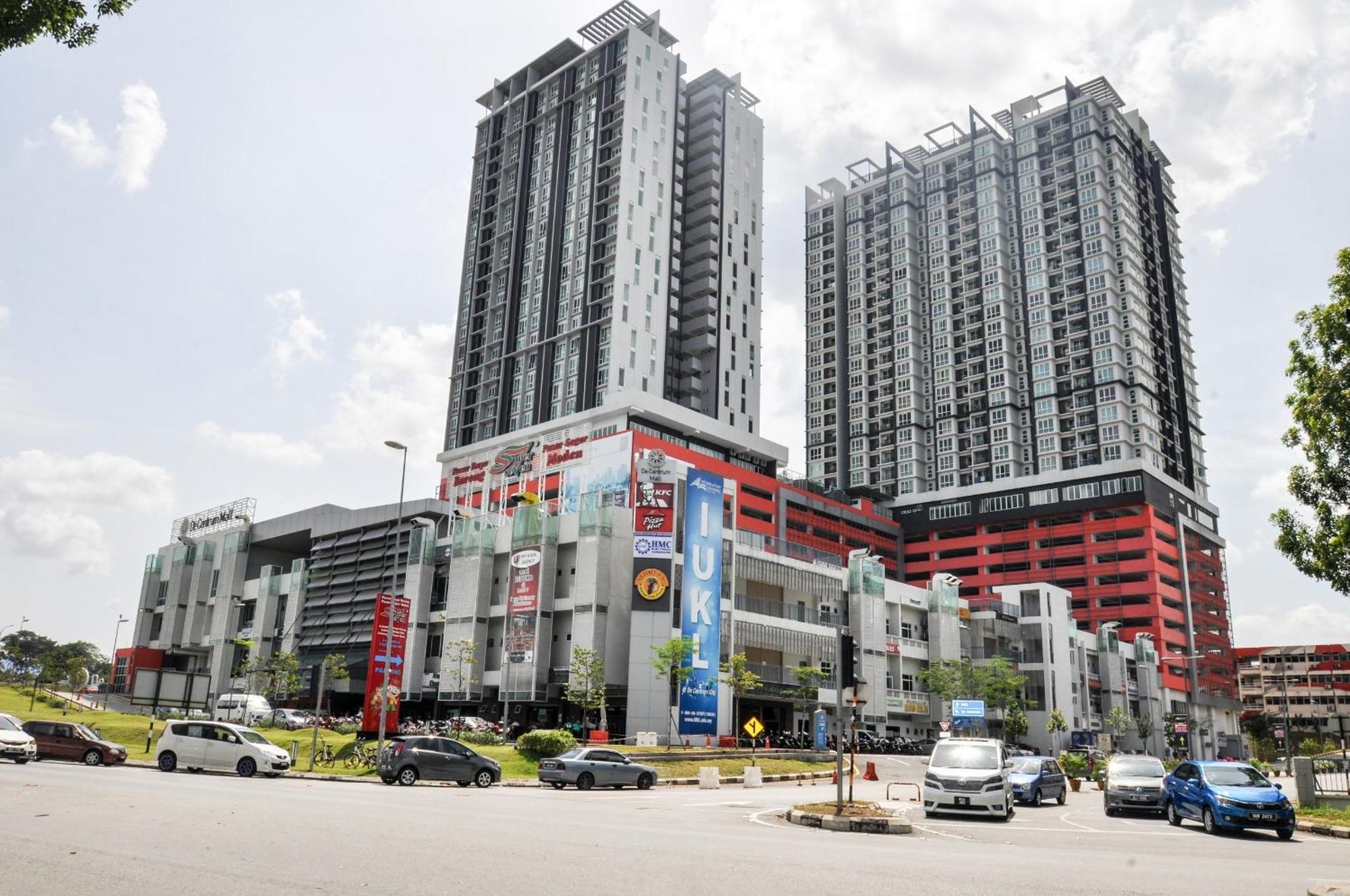 קאג'אנג Azfa Duplex Suite At De Centrum Putrajaya Bangi Free Wifi מראה חיצוני תמונה